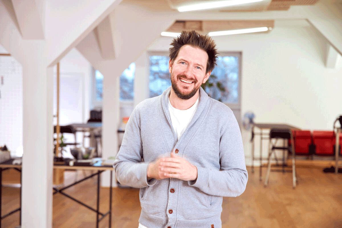 Jacob beim Podcast „New Work Chat”